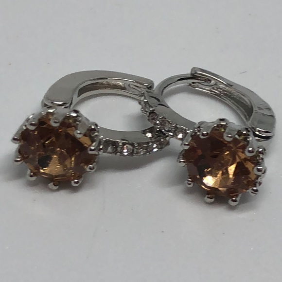 🌹Silver Champagne crystal Cz Huggie Hoop Earrings - Picture 6 of 8